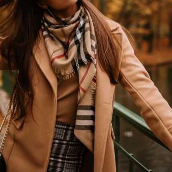 Button Front belted Trench Coat - TAN - Picture 6 of 8